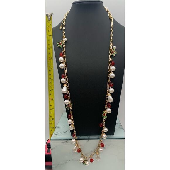 Gold Tone Paper Clip Chain Faux Pearls Red Beads & Christmas Poinsettia Necklace - Picture 4 of 6
